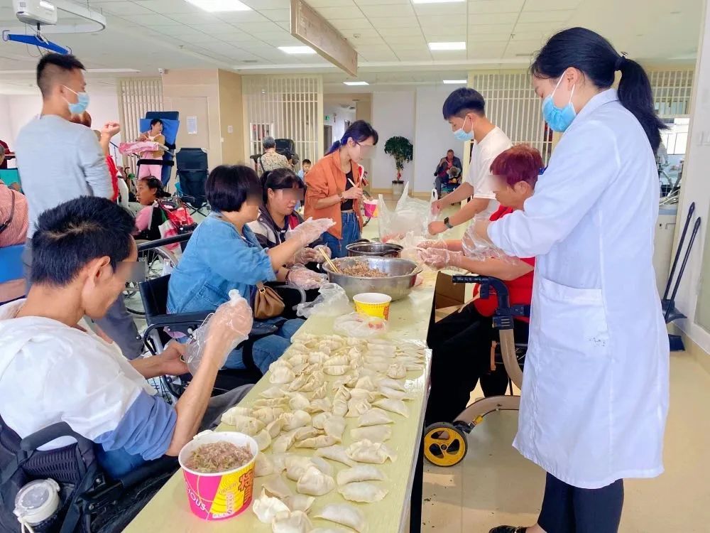 【保山安利醫(yī)院】“濃濃餃子香，深深關(guān)愛情”保山市殘聯(lián)肢體殘疾患者社會融入活動