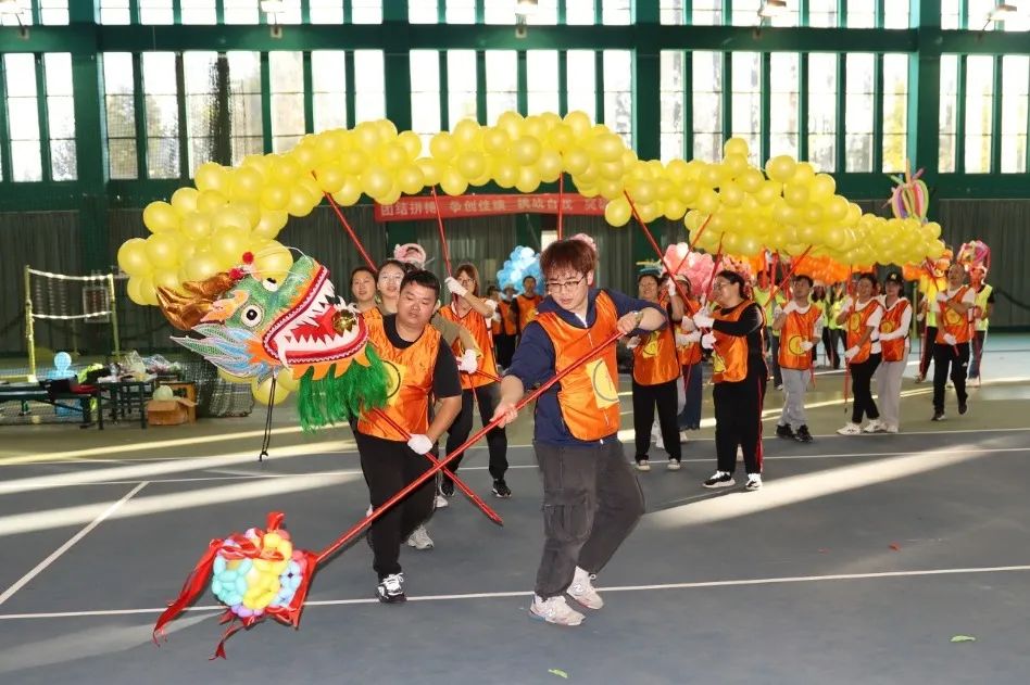 “同心同行，聚力共贏”安利醫(yī)院?jiǎn)T工拓展訓(xùn)練!
